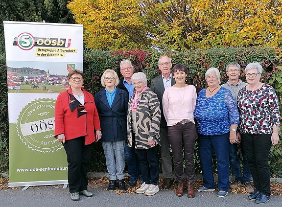 Vorstand-Gruppe_IMG_20221103_152041.jpg  